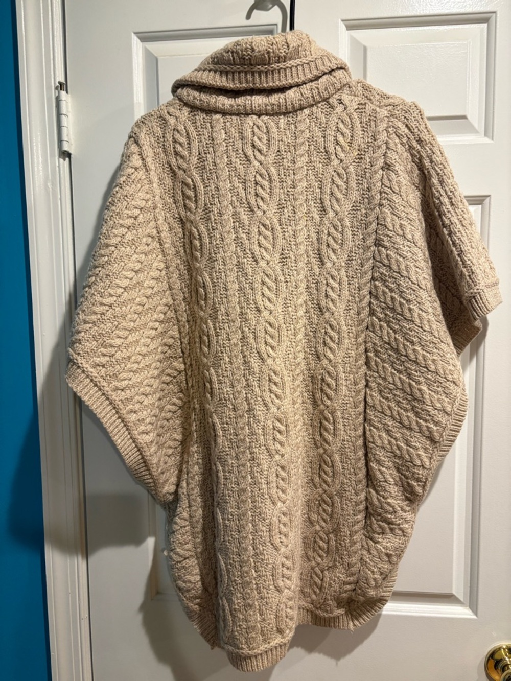 Aran Crafts Irish  Merino Wool Cable Knit Poncho Sweater beige S M - Picture 3 of 6